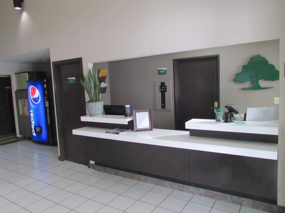 Surestay Plus By Best Western מונטרוז מראה חיצוני תמונה